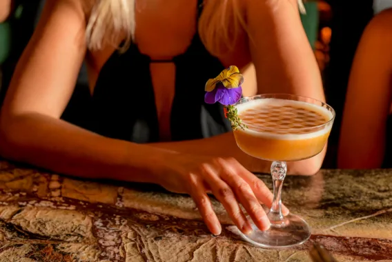 Drink Pages Top 568 x 380 (1)